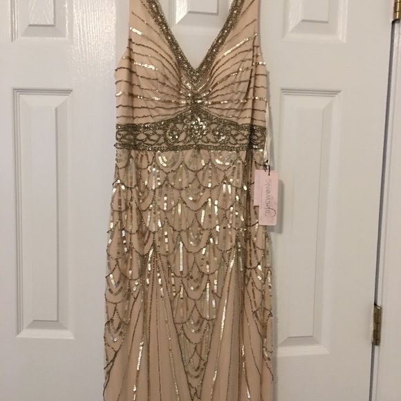 Sue Wong Dresses & Skirts - Brand new Sue Wong Maxine Size 10 champagne dress Sue Wong Dresses & Skirts - Brand new Sue Wong Maxine Size 10 champagne dress